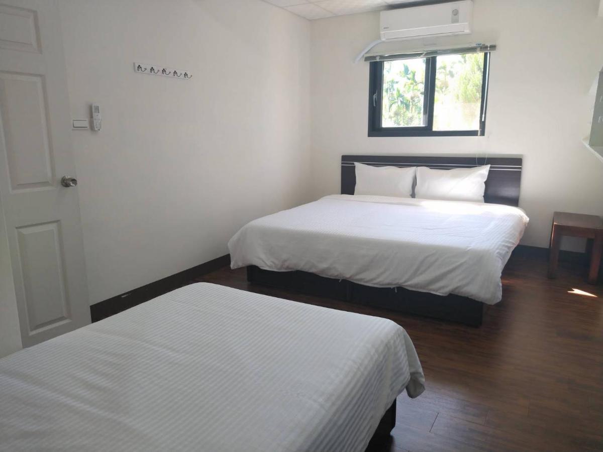 Sun Moon Lake Jinlongshan Bnb Yuchi Exterior photo